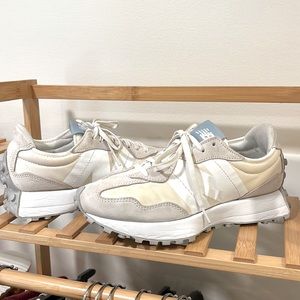 New Balance 327 in Sea Salt Ocean Haze, sz 7.5 EUC